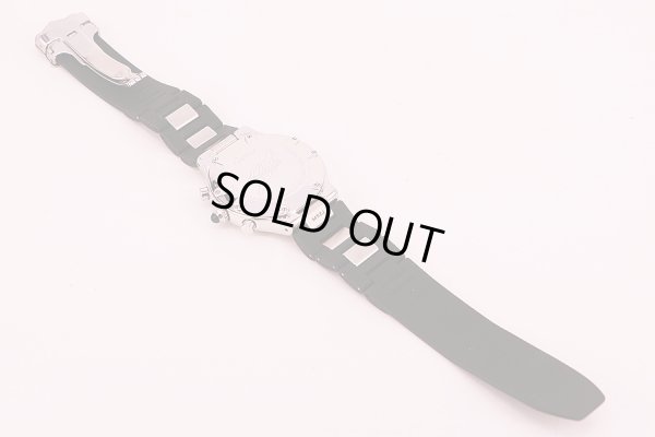 カルティエ　クロノスカフ　２４２４　黒ロゴ文字盤　ラバーベルト状態　裏面