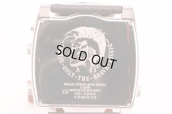 ディーゼル　ＤＺ―１２４３　３タイムレーダー　黒文字盤　裏面拡大