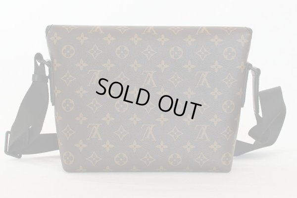 ルイ・ヴィトン　マグネティック・メッセンジャー M45557　裏面