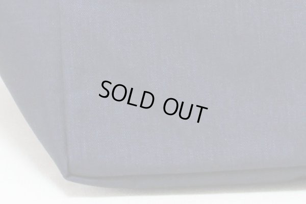 エルベシャプリエ レザーハンドル舟型トートM 1407C ネイビー 底拡大