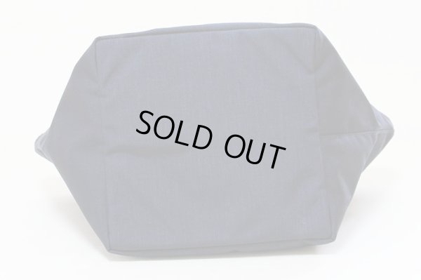 エルベシャプリエ レザーハンドル舟型トートM 1407C ネイビー 底