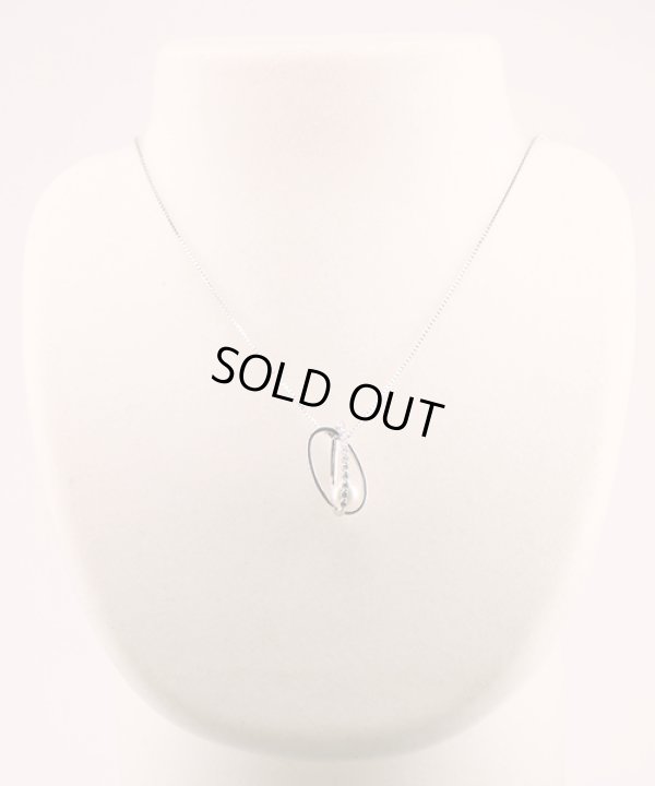 タサキ　K18WG パールダイアイリペンダントネックレス 7.60mm 0.19ct 7.60g　装着イメージ