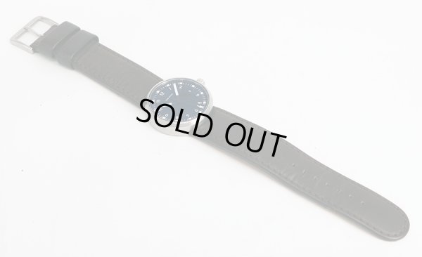 ジン　アウディ　デザインサークル　Ｃ０１　黒文字盤　革ベルト状態　表面