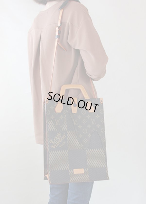 ルイ・ヴィトン　ミニトート N40355　掛けたイメージ