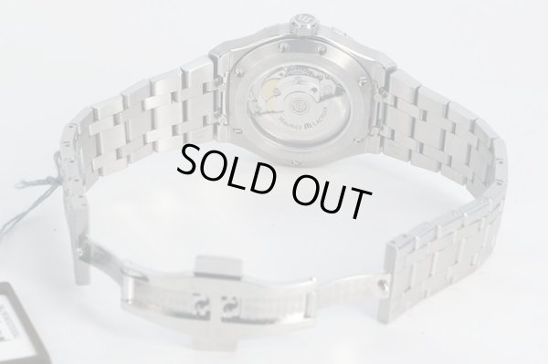 モーリス・ラクロア　アイコン　ＡＩ６００７　黒文字盤　裏面