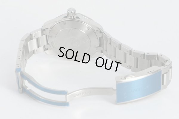 タグホイヤー　アクアレーサー　ＷＡＹ２１１Ｃ　紺文字盤　紺セラミックベゼル　ブレス　裏面