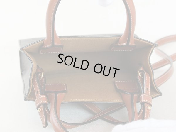 セリーヌ ミニ バーティカルカバ 2WAYバック 194372 タン 中身