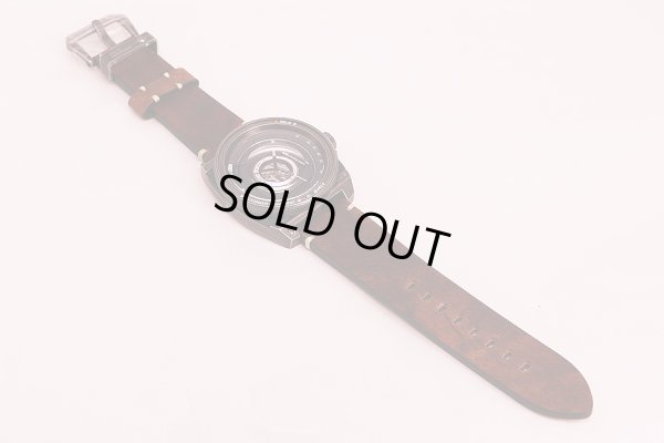 タックス　ヴィンテージレンズ２　ＴＳ１８０３Ｋ　黒文字盤　タックス１０周年限定５００本　替えベルト状態　表面