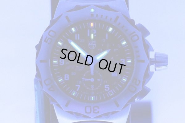 ルミノックス　Ｆ１６　クロノグラフ　６２２　黒文字盤　ライト