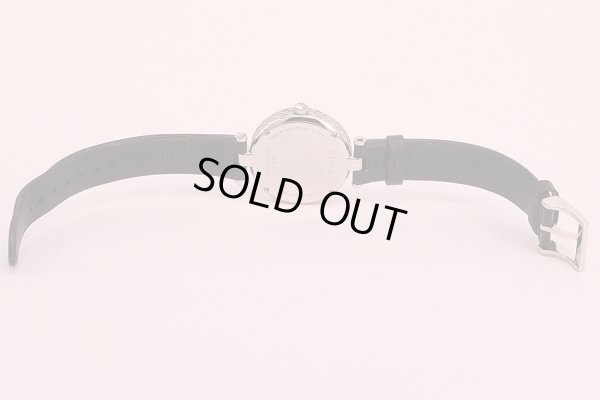 グッチ　１４１．４　ディアマンテ　黒文字盤　革ベルト