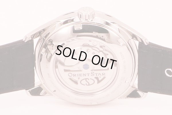 オリエントスター　コンテンポラリー　スリムデイト　ＲＫ－ＨＫ０００４　紺文字盤　裏面拡大