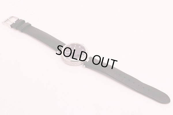 グッチ　１４１．４　ディアマンテ　黒文字盤　革ベルト状態　表面