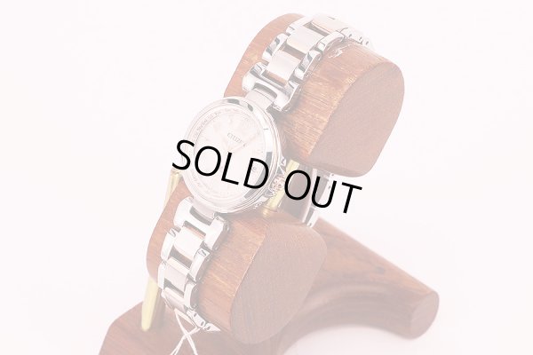 シチズン　クロスシー　ＥＣ１０３６－５３Ｗ　白文字盤　サイド