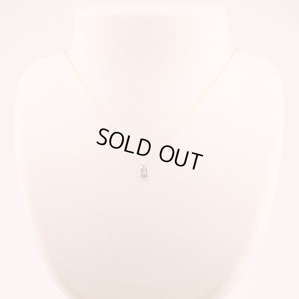 アガット　K18 ダイアイリペンダントネックレス 0.08ct 1.20g　装着イメージ