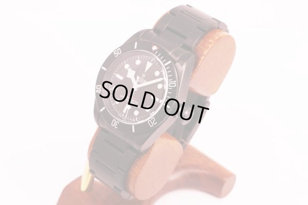 チューダー　ヘリテージ　ブラックベイダーク　７９２３０ＤＫ　黒文字盤　黒ブレス　サイド