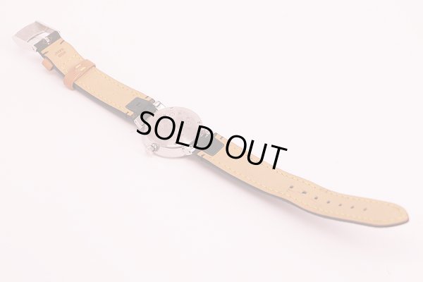 ルイヴィトン　タンブール　Ｑ１２ＭＧ＊Ｂ　銀文字盤 １０Ｐ　革ベルト状態裏面