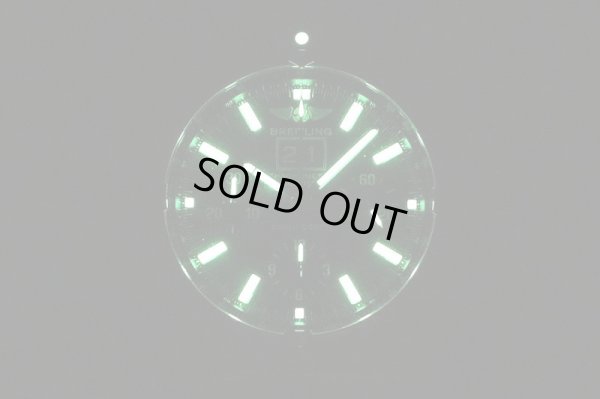 ブライトリング　クロノマット　ブラックバード　Ａ４４３５９　黒文字盤　ビックデイト　ライト暗闇