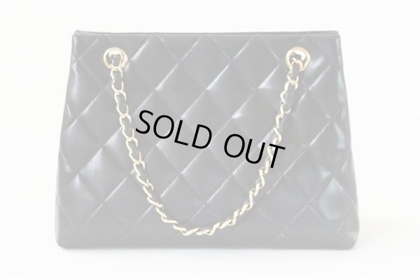 シャネル　ハンドバック ブラック　裏面