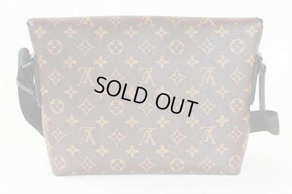 ルイ・ヴィトン マグネティック・メッセンジャー M45557 裏面