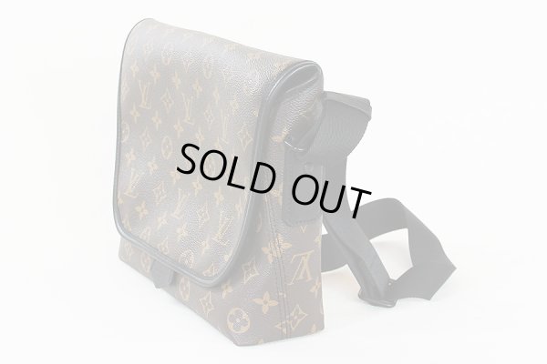 ルイ・ヴィトン マグネティック・メッセンジャー M45557 サイド