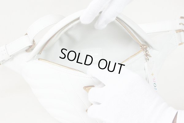 ルイヴィトン　ニューウェーブ バムバッグ M53861 スノー　中身