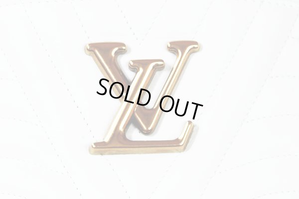 ルイヴィトン　ニューウェーブ バムバッグ M53861 スノー　表面拡大