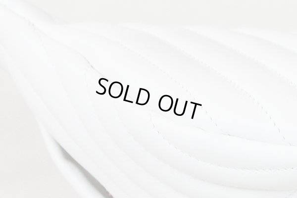 ルイヴィトン　ニューウェーブ バムバッグ M53861 スノー　底拡大