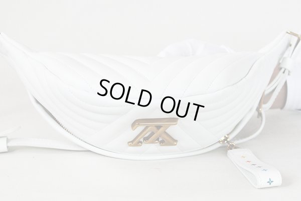 ルイヴィトン　ニューウェーブ バムバッグ M53861 スノー　底