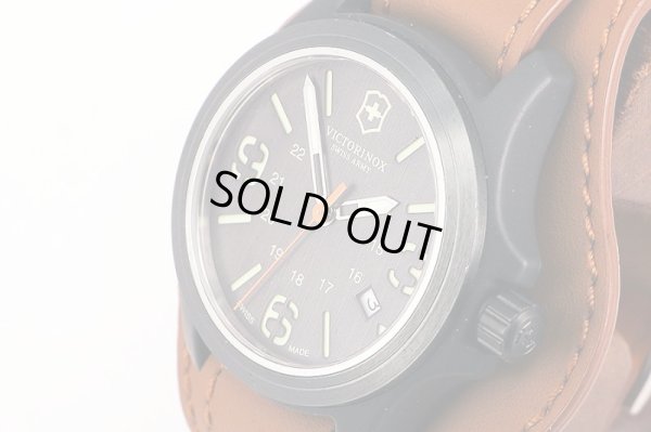 ヴィクトリノックス　ミリタリー　２４１５９３　黒文字盤　サイド拡大