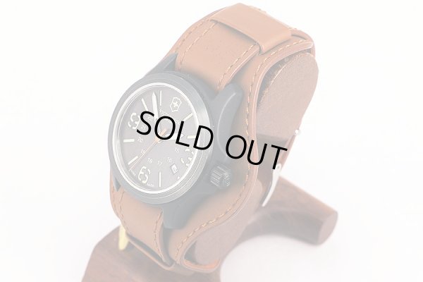 ヴィクトリノックス　ミリタリー　２４１５９３　黒文字盤　サイド