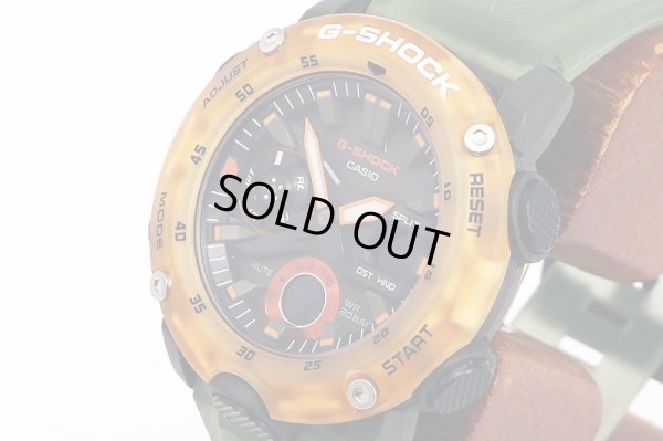 カシオ　Ｇショック　ＧＡ－２０００ＨＣ　ヒドゥンコースト　デジアナ文字盤　サイド拡大