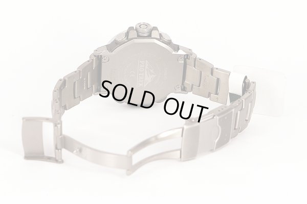 カシオ　プロトレック　ＰＲＷ－６０Ｔ　５５７８　デジアナ文字盤　チタンブレス