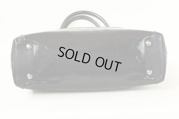 シャネル　トートバック ブラック　底