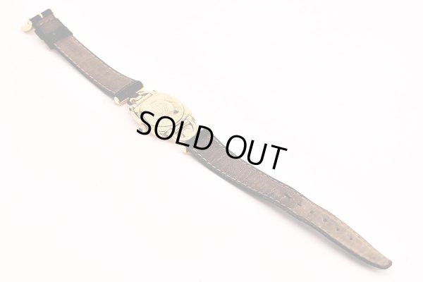 グッチ　６３００Ｌ　黒文字盤　革ベルト状態　裏面