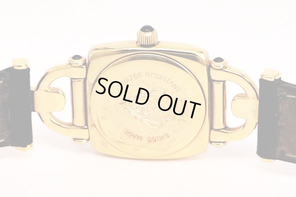 グッチ　６３００Ｌ　黒文字盤　裏面拡大