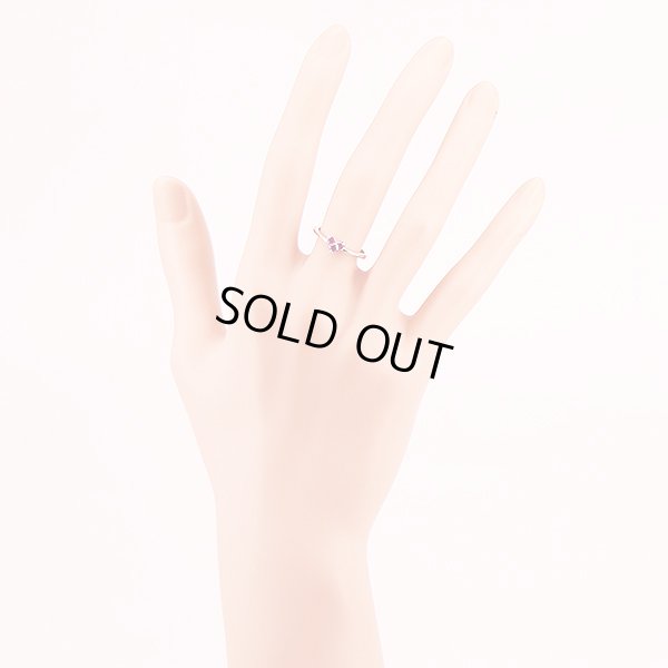 K18WG ルビーイリリング 0.25ct 2.30g　装着イメージ