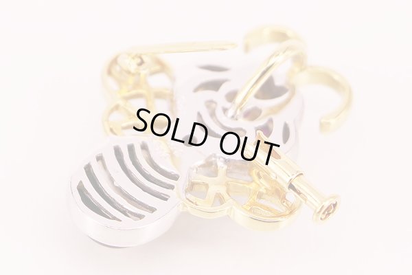 750YG/WG ルビーダイアイリブローチ兼ペンダントトップ 0.06ct 0.02ct 7.80g　裏面拡大(2)