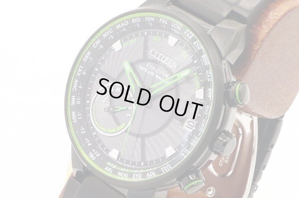 シチズン　サテライトウェーブＧＰＳ　ＣＣ３０３５－５０Ｅ　黒文字盤　サイド拡大