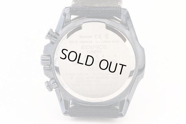 カシオ　エディフィス　ＥＱＢ－１０００ＡＴ　カーボン文字盤　アルファタウリ２０２１年限定　裏面拡大