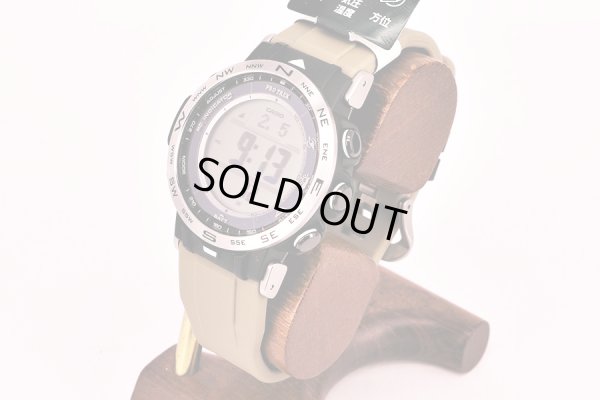 カシオ　プロトレック　ＰＲＷ３０－５ＪＦ ３４９０　デジタル文字盤　サイド