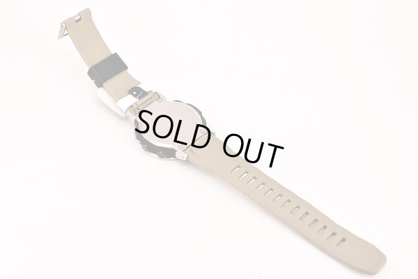 カシオ　プロトレック　ＰＲＷ３０－５ＪＦ ３４９０　デジタル文字盤　ラバーベルト状態　裏面