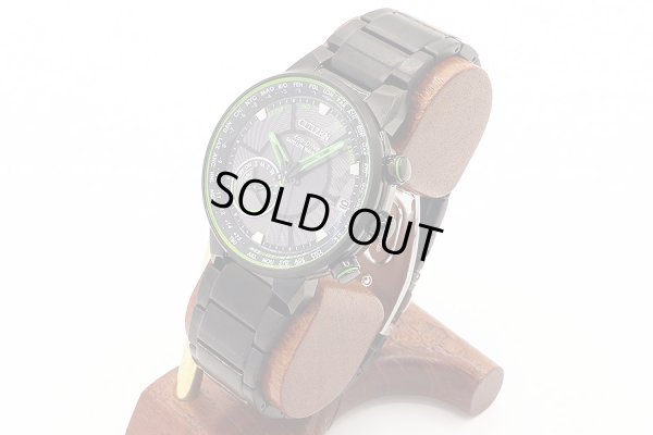 シチズン　サテライトウェーブＧＰＳ　ＣＣ３０３５－５０Ｅ　黒文字盤　サイド