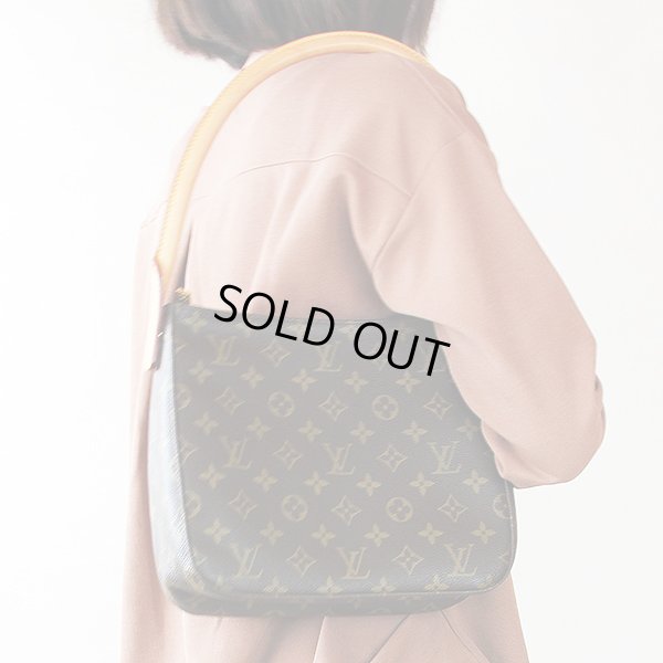 ルイ・ヴィトン　ルーピングMM M51146　掛けたイメージ