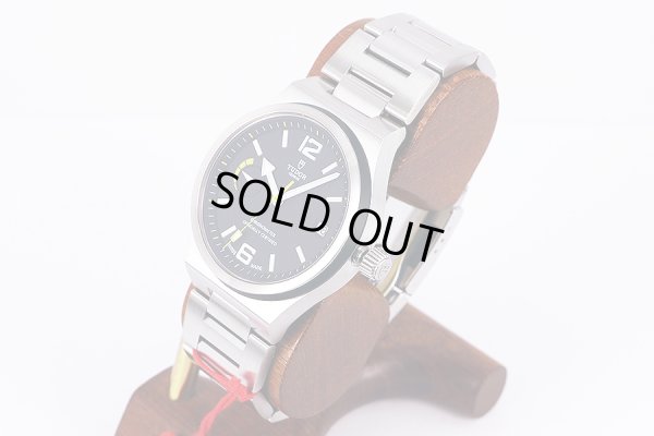 チューダー　ノースフラッグ　９１２１０Ｎ　黒文字盤　サイド