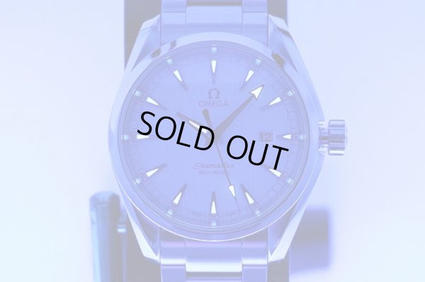 オメガ　シーマスター　アクアテラ　２３１．１０．３９　銀文字盤　ライト