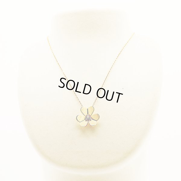 ヴァンクリーフ＆アーペル　750YG フリヴォルペンダント ラージモデル ネックレス 9.30g　装着イメージ