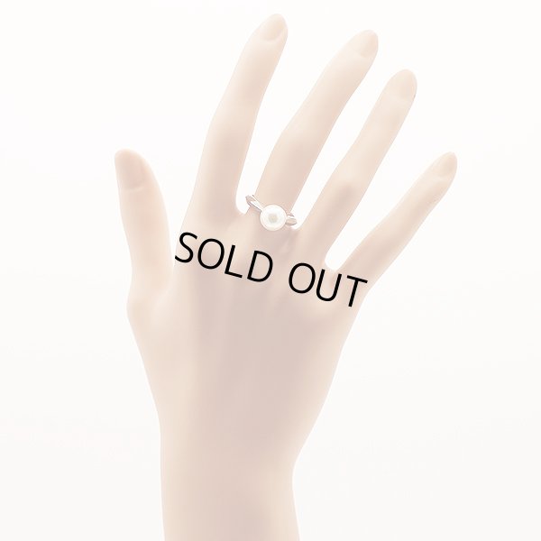 ミキモト　PT950 パールイリリング 8.50mm 7.00g　装着イメージ