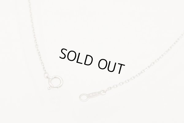 ミキモト　K18WG ダイアイリペンダントネックレス／ブローチ 0.15ct 0.37ct 11.00g　ネックレス　留め具を外したイメージ