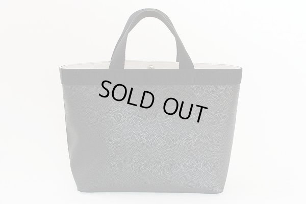 エルベシャプリエ　コーテッドキャンバススクエアトート B5サイズ(M) 704GP ノワール／ノワール　裏面