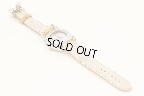 クエルボ・イ・ソブリヌス　ヒストリアルドール　３１９１　ＳＯＬ　黄色文字盤　革ベルト状態　裏面